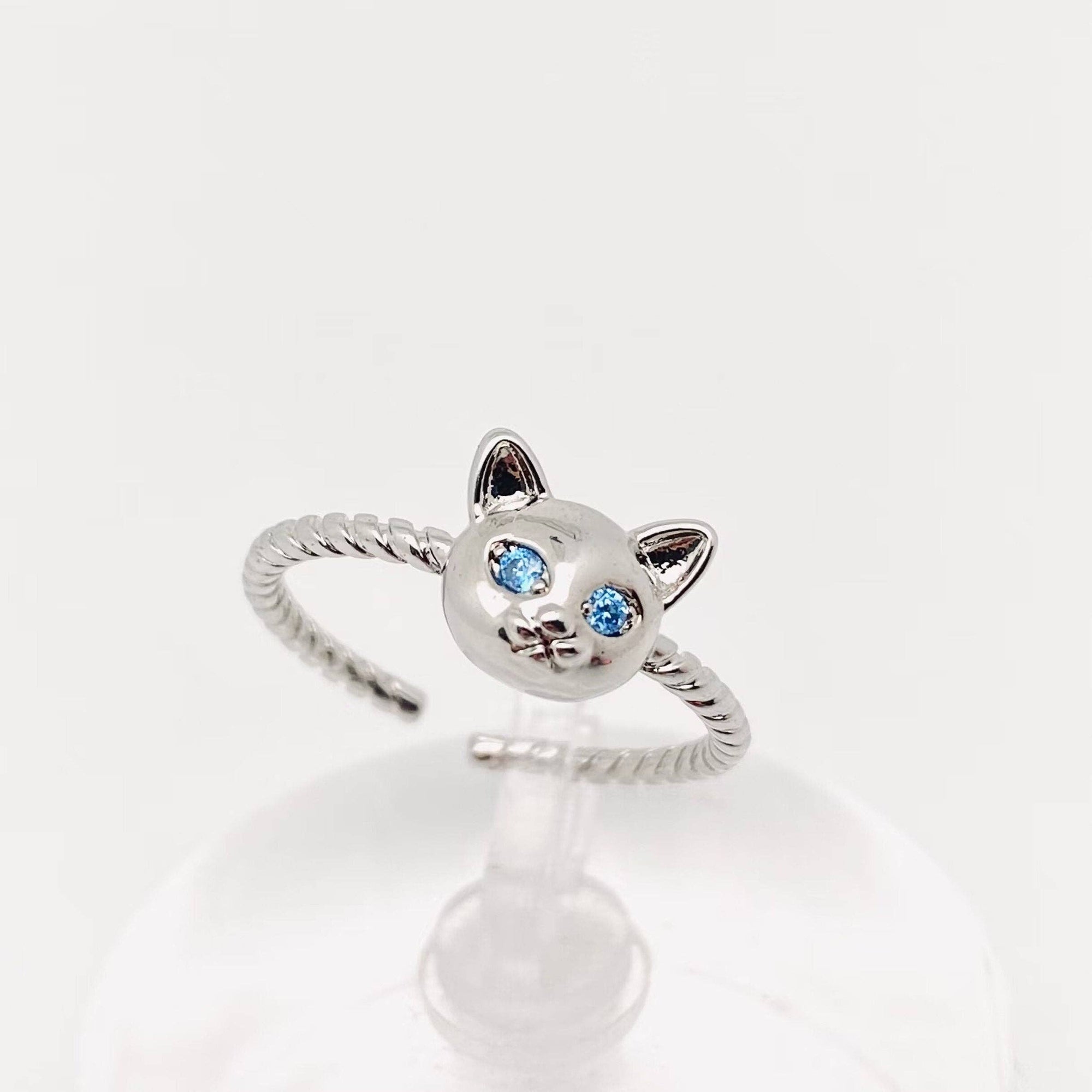 Cat's Head Adjustable Ring: Silver